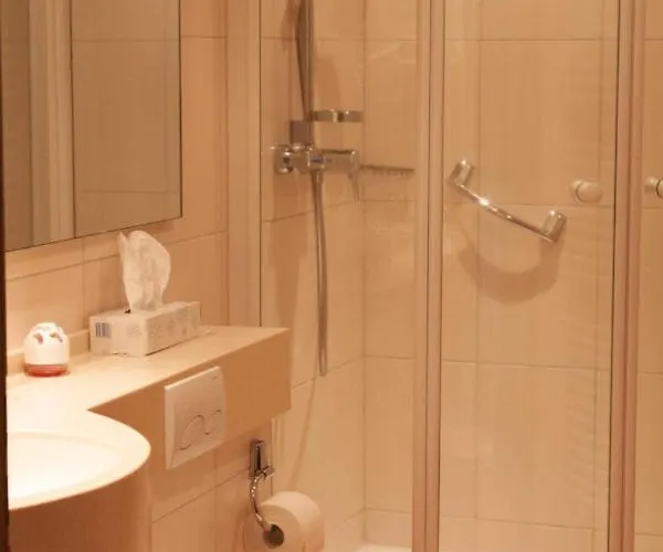 Gasthof Harmony Beim Holzschnitzer *