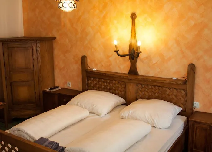 Harmony Beim Holzschnitzer Dreis-Brück